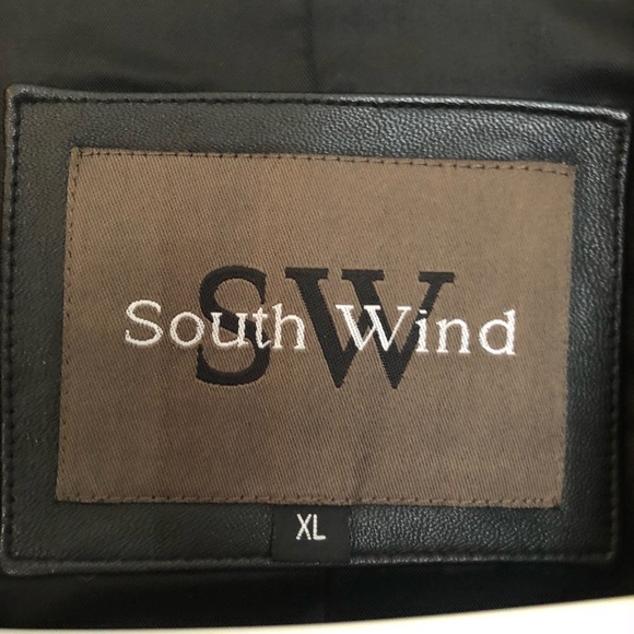 Leather jacket - Picture 2 of 3